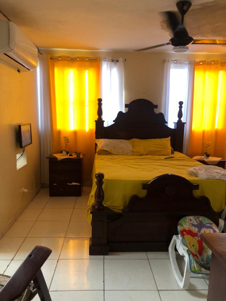 Vendo CASA  SOLAR en OFERTA POR TIEMPO LIMITADO INVI de la Independenc Foto 7315718-4.jpg