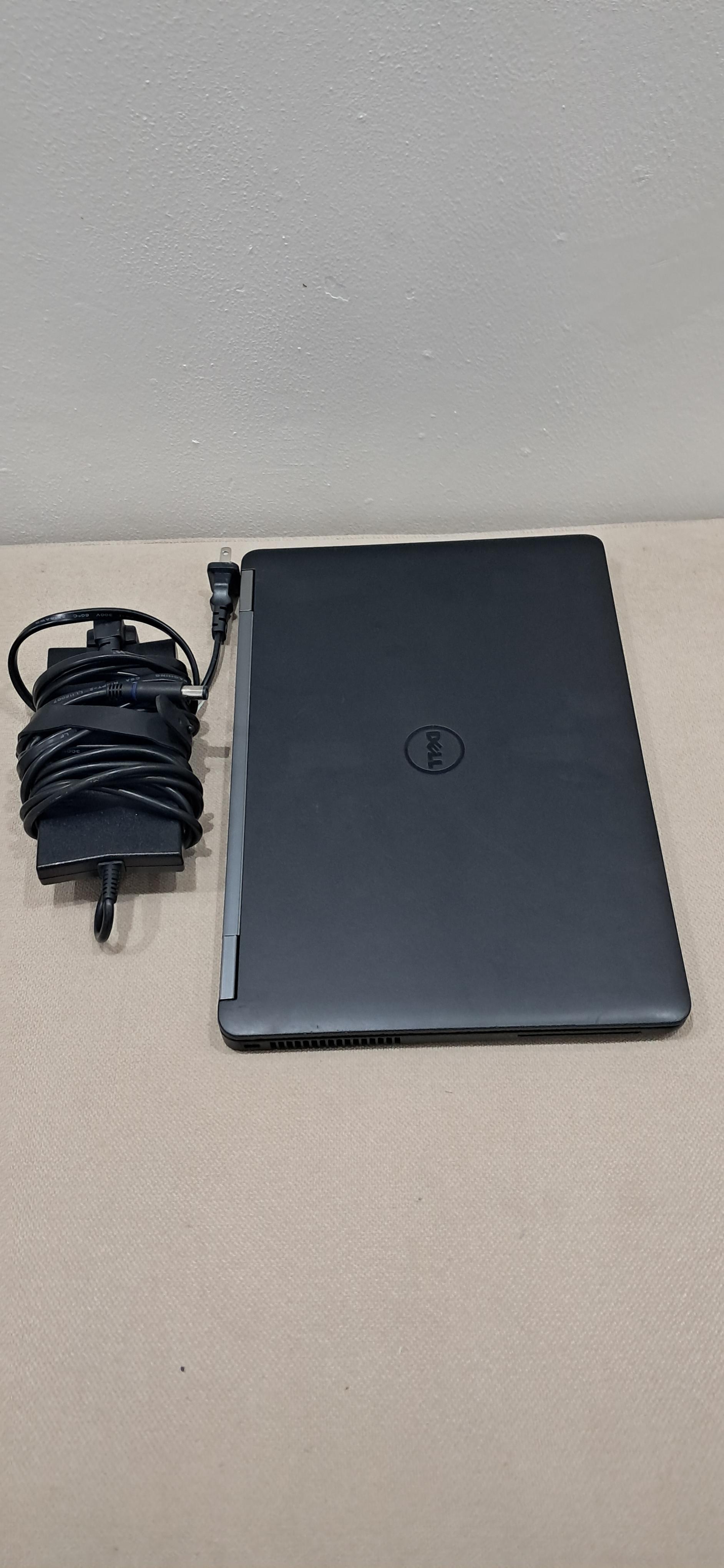 Laptop Dell i5 2.4 GHz 8GB 128GB SSD M.2 DDR4 E7270 VER DETALLE Foto 7315751-5.jpg