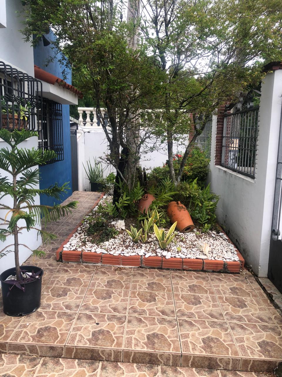 ALQUILO Casa AMUEBLADA en LA REPUBLICA DE COLOMBIA 3 HABS. 291 Mts.2 P Foto 7315815-9.jpg