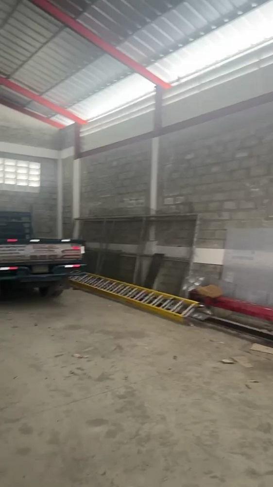 Arriendo naves de 230  m2 en Manoguayabo Foto 7315902-3.jpg