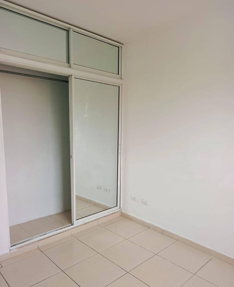 Venta de  apartamento de oportunidad en Residencial CRISFER XV - Ciuda Foto 7316037-6.jpg