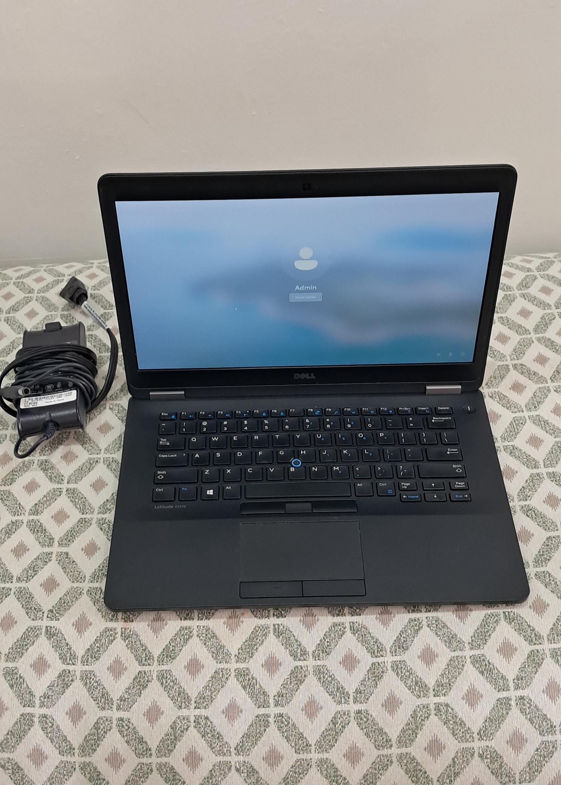 Laptop Dell i7 2.8 GHz 256GB SSD M.2 8GB DDR4 E747 Foto 7316087-3.jpg