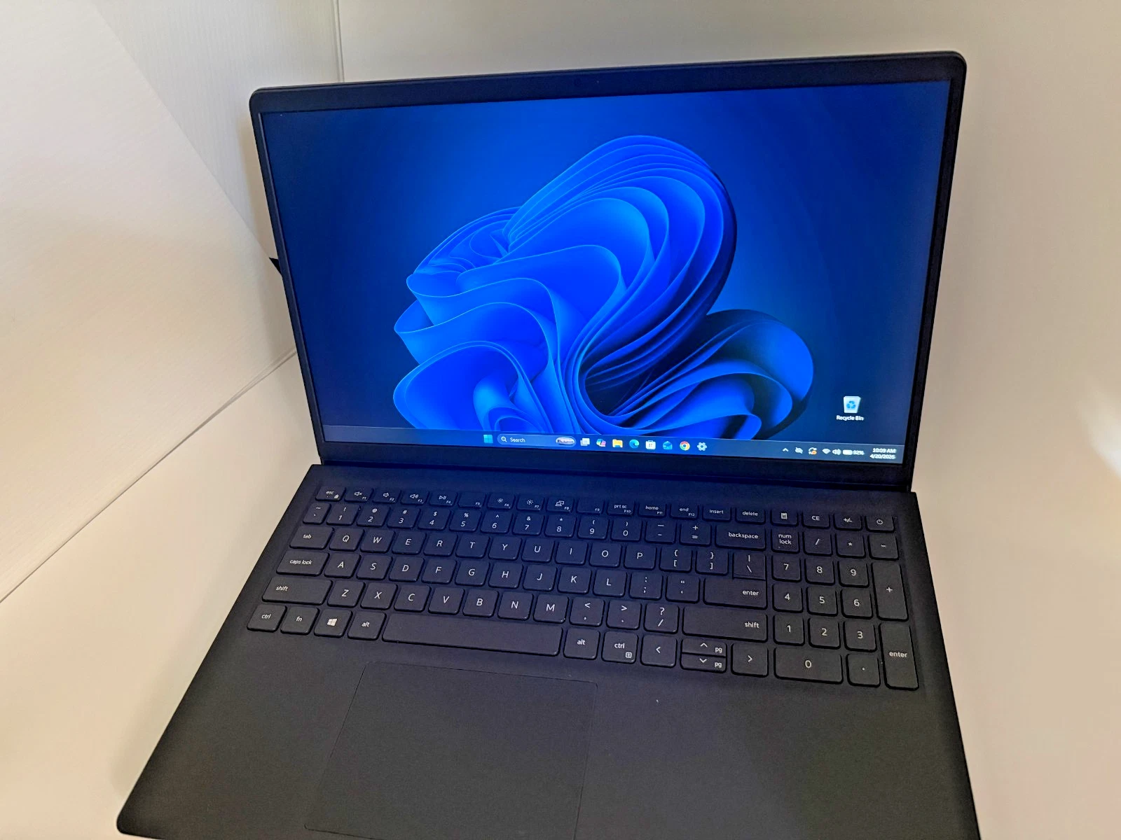 Laptop Dell Inspiron 15 3511 i5-1035G1 CPU 20GB RAM 256 SSD Windows 11 Foto 7316159-1.jpg