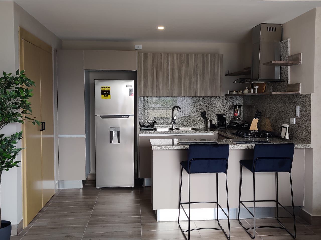Furnished Apartment for Rent in a Luxury Tower – Piantini Foto 7316192-3.jpg
