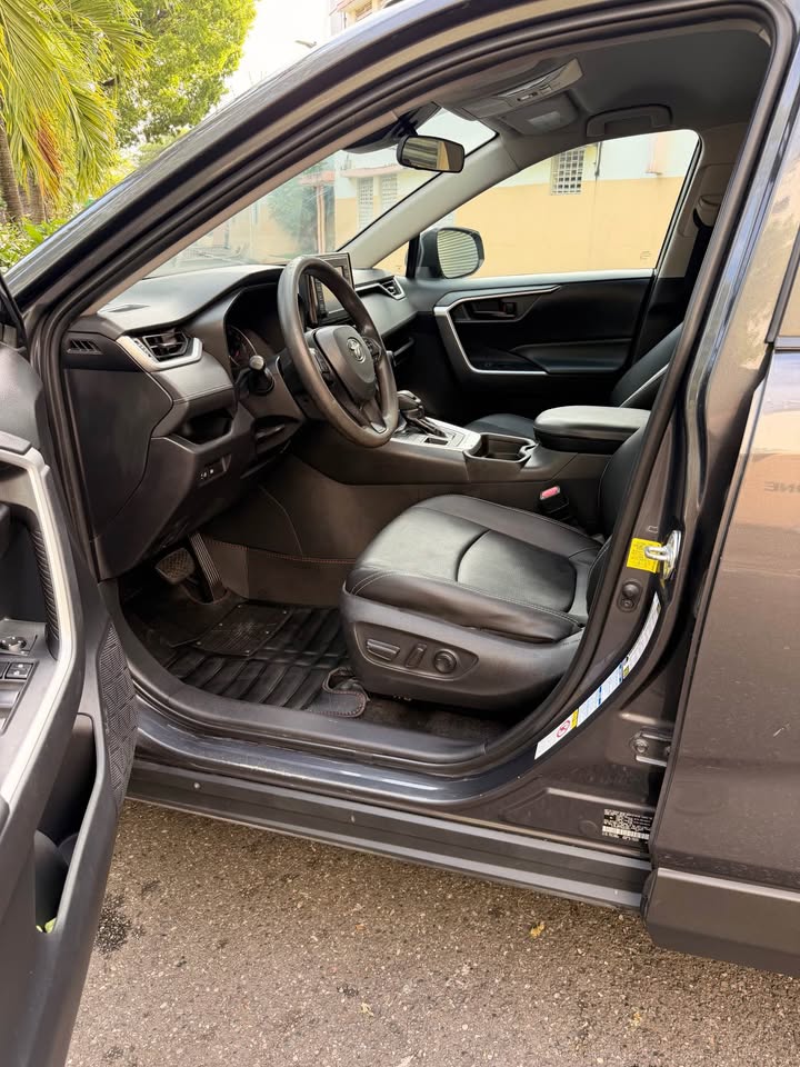 TOYOTA RAV4 LE PLUS 2019  4x4  CLEAN CARFAX EXCELENTE CONDICIONES INTE Foto 7316850-6.jpg