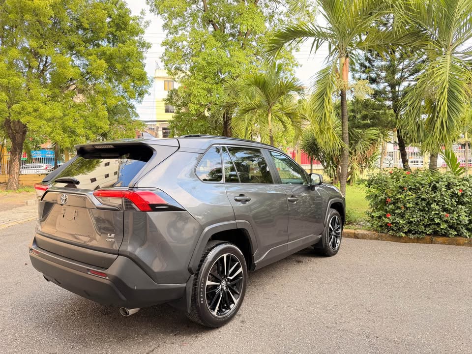 TOYOTA RAV4 LE PLUS 2019  4x4  CLEAN CARFAX EXCELENTE CONDICIONES INTE Foto 7316850-9.jpg