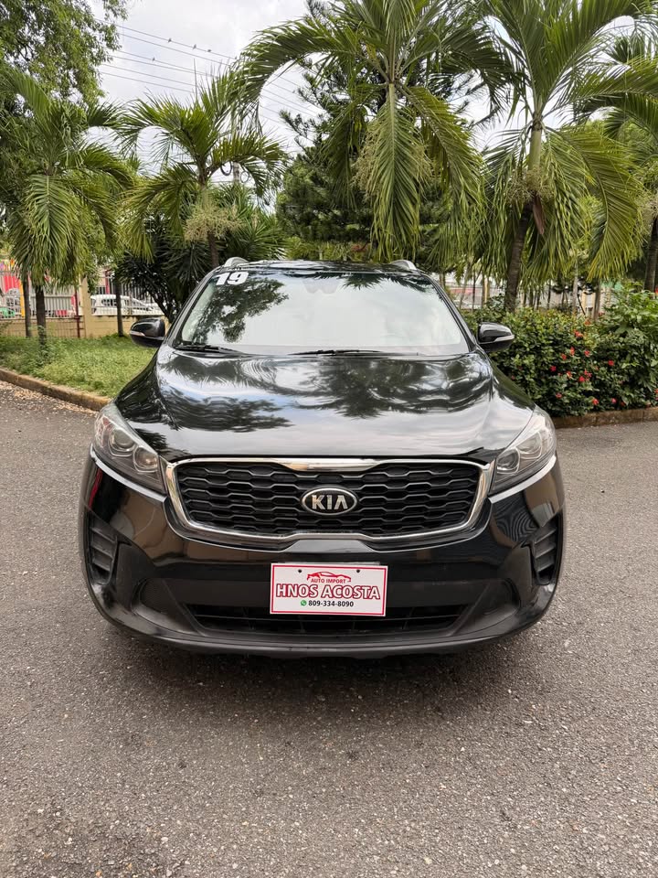 KIA SORENTO 2019  4x4  CLEAN CARFAX 3 FILAS ASIENTOS  EXCELENTE CONDIC Foto 7316861-1.jpg