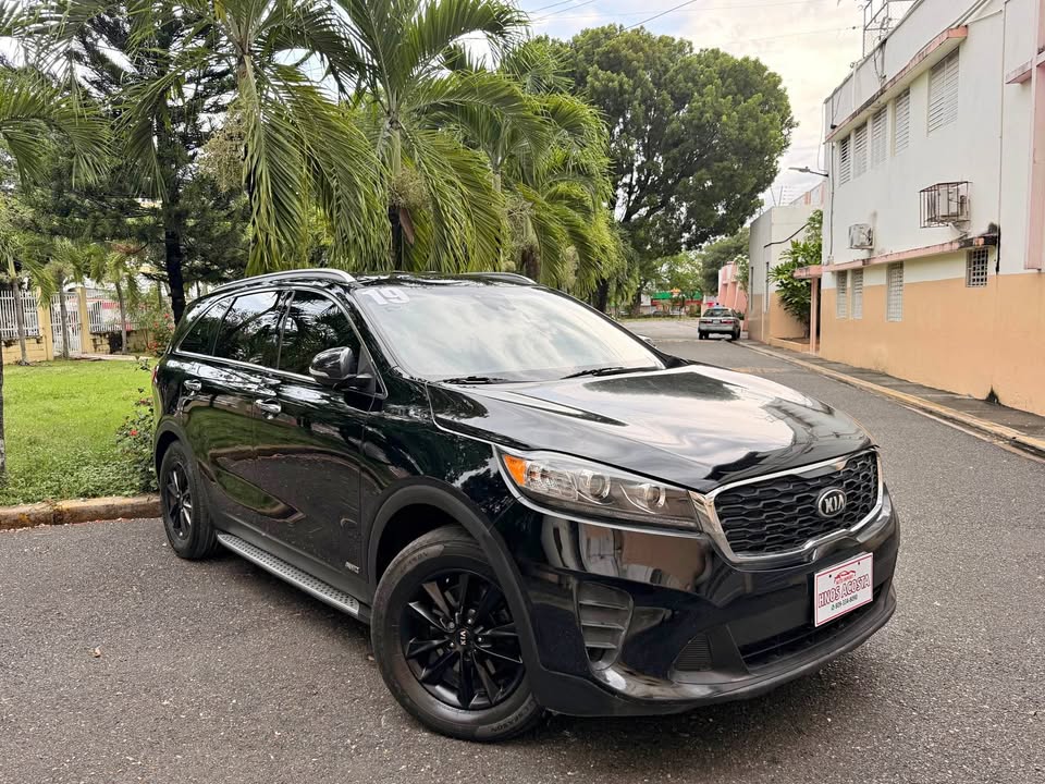 KIA SORENTO 2019  4x4  CLEAN CARFAX 3 FILAS ASIENTOS  EXCELENTE CONDIC Foto 7316861-9.jpg