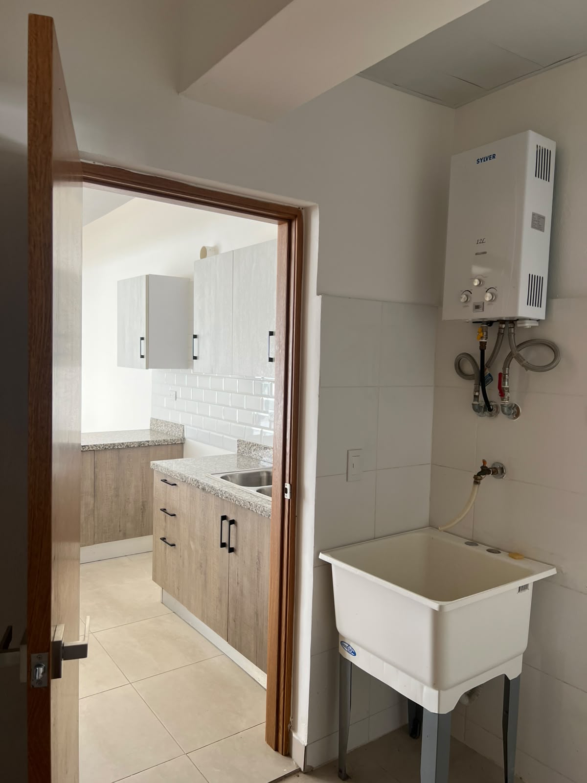 Apartamento en Alquiler – Los Ríos Av. Los Próceres.   Foto 7317024-12.jpg