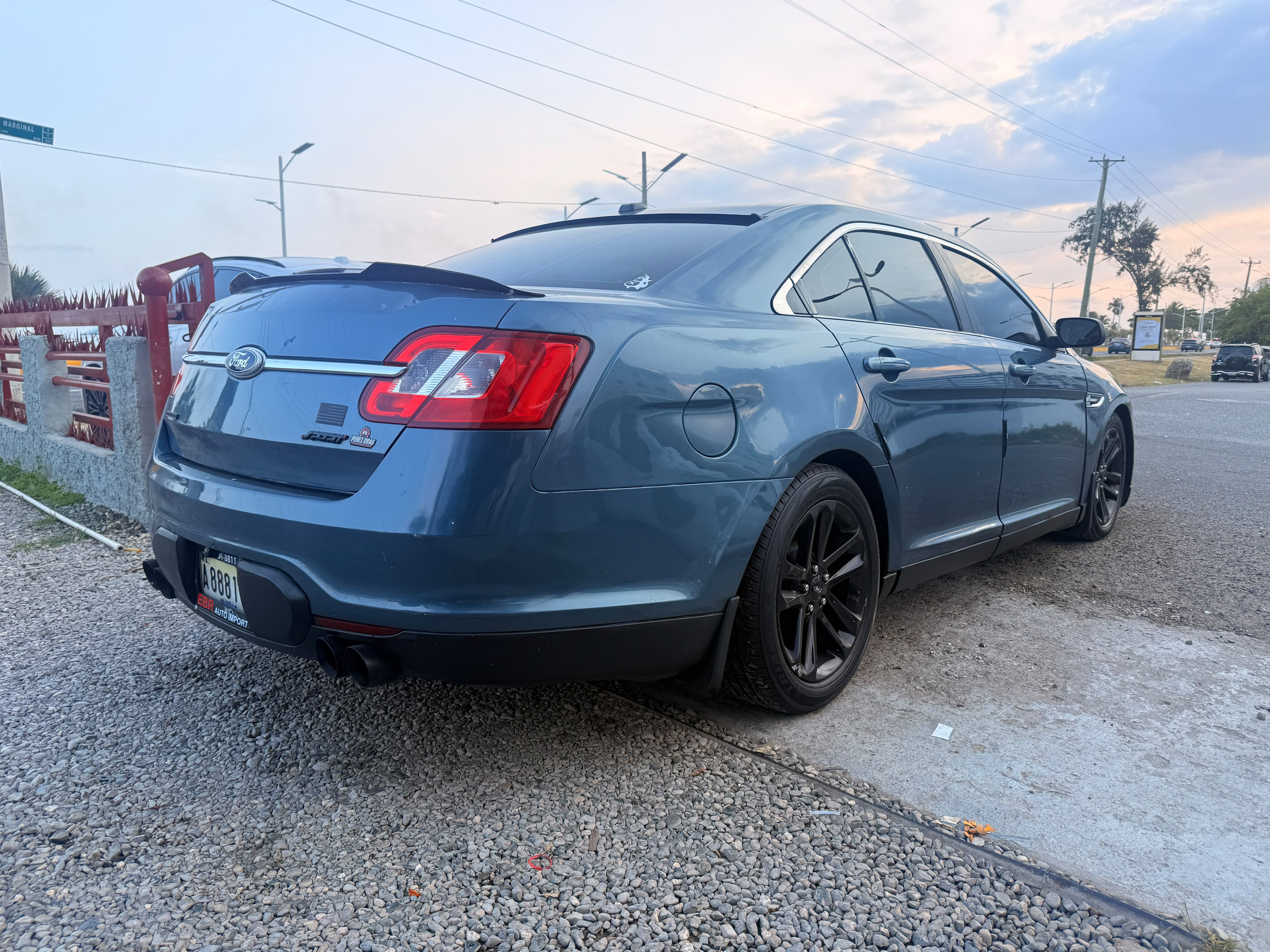 Ford Taurus Sport 2011 Foto 7317279-3.jpg