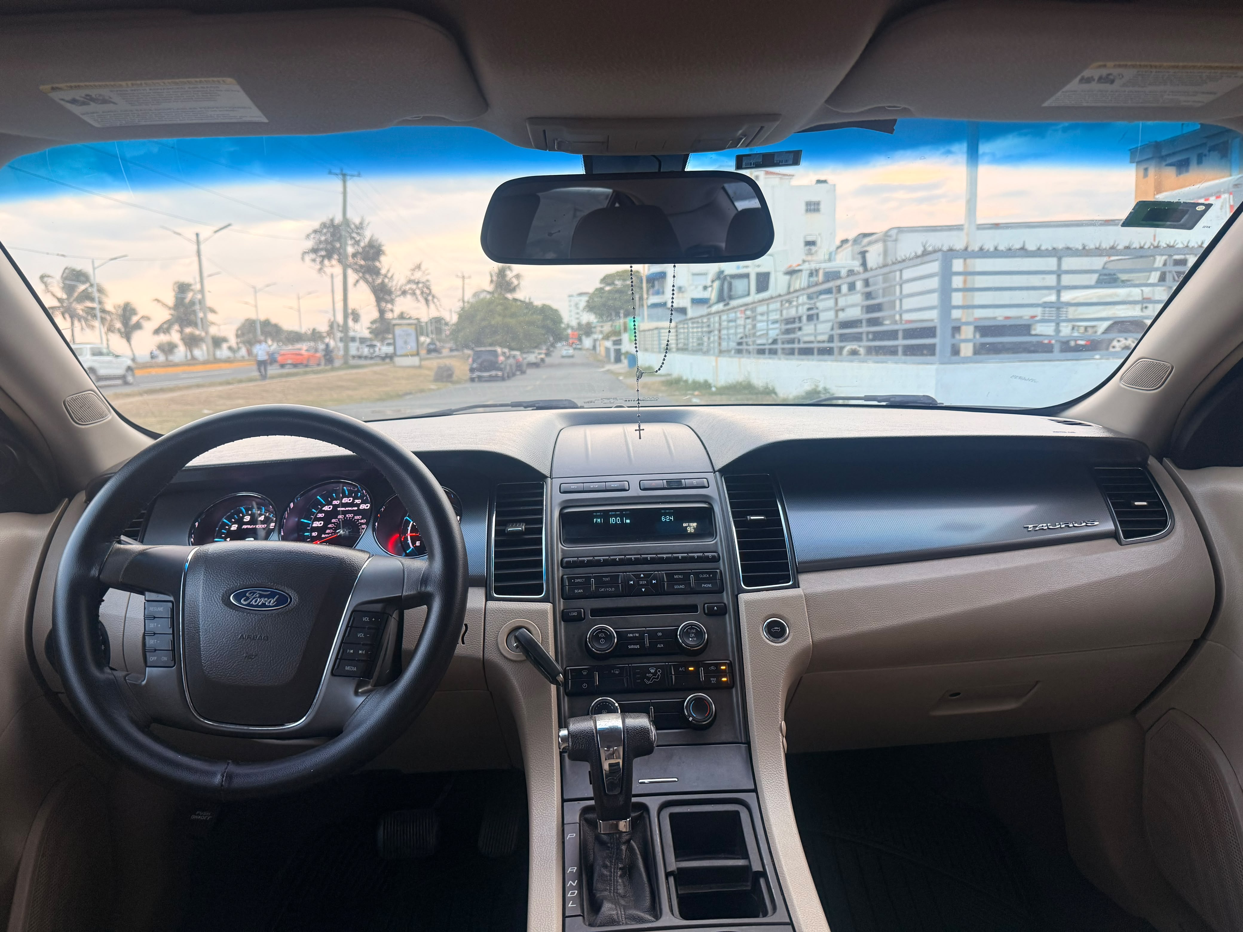Ford Taurus Sport 2011 Foto 7317279-5.jpg
