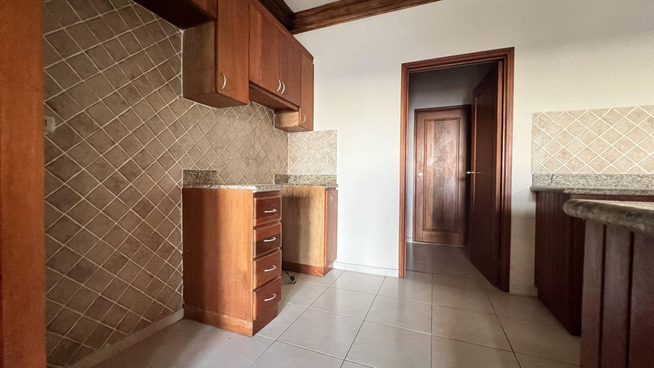 Vendo apartamento en Juan Dolio  Foto 7317360-14.jpg