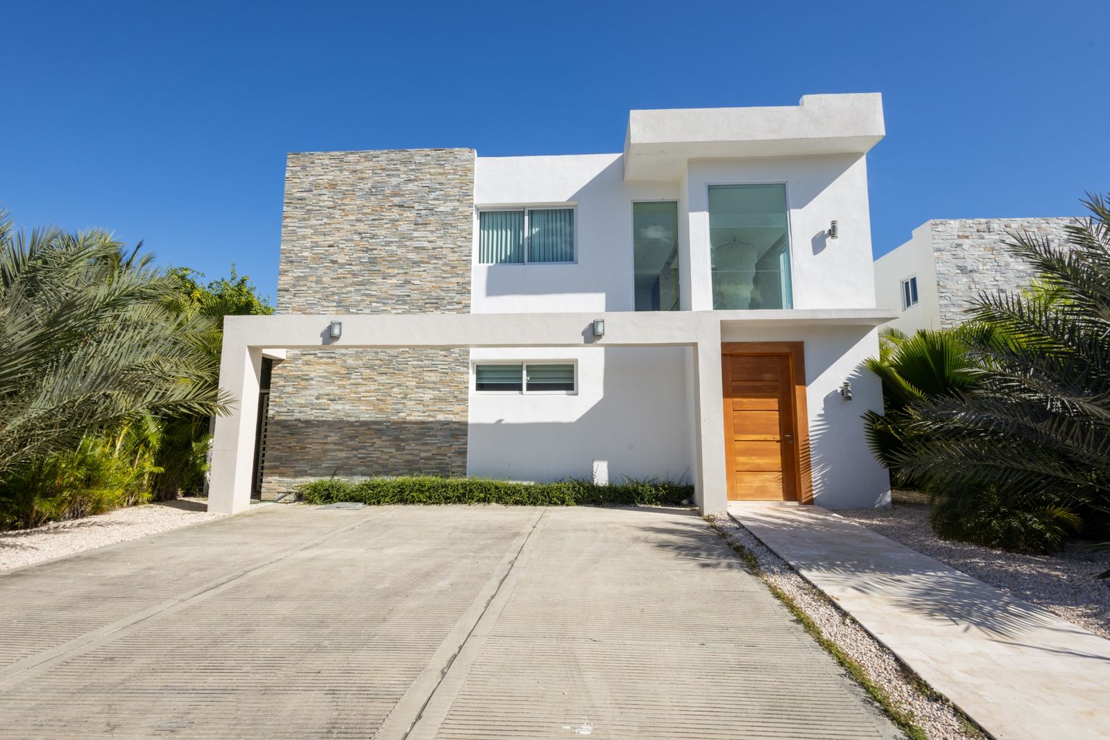 Vendo hermosa villa en Playa Nueva Romana  Foto 7317396-8.jpg