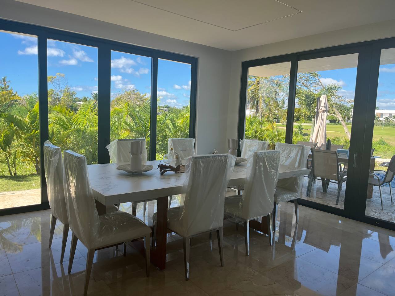 Vendo hermosa villa en Playa Nueva Romana  Foto 7317398-4.jpg