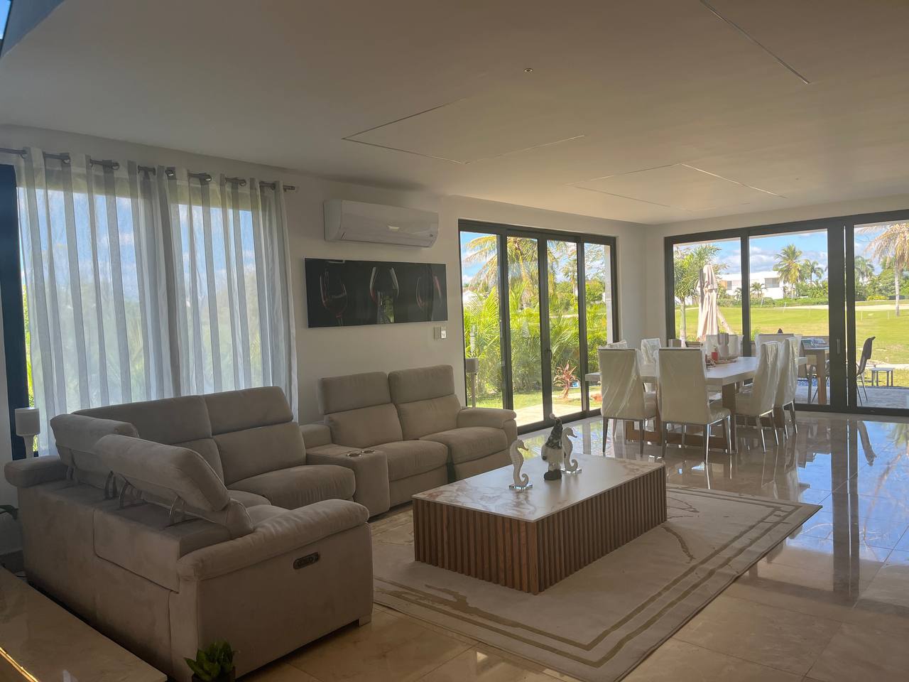 Vendo hermosa villa en Playa Nueva Romana  Foto 7317398-6.jpg