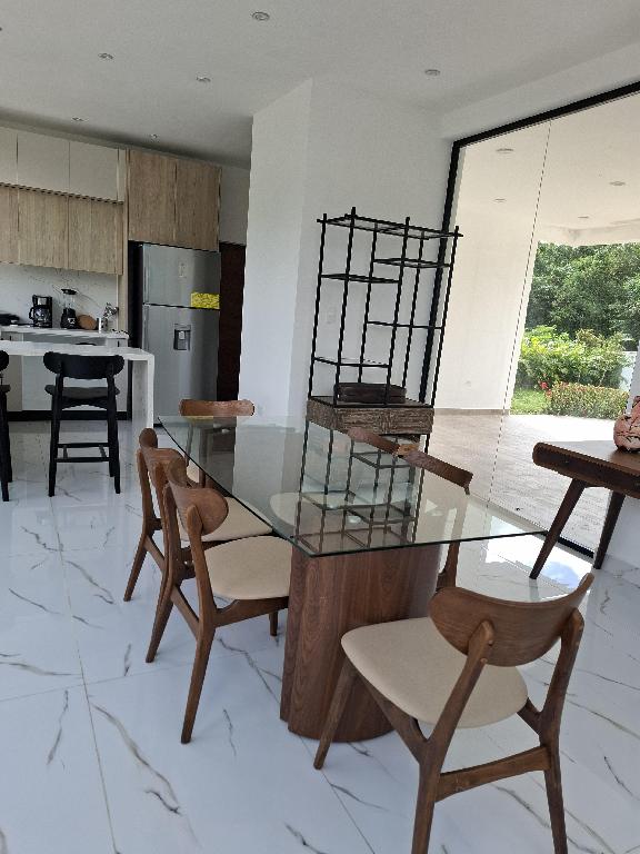 Vendo hermosa villa en Playa Nueva Romana  Foto 7317400-4.jpg