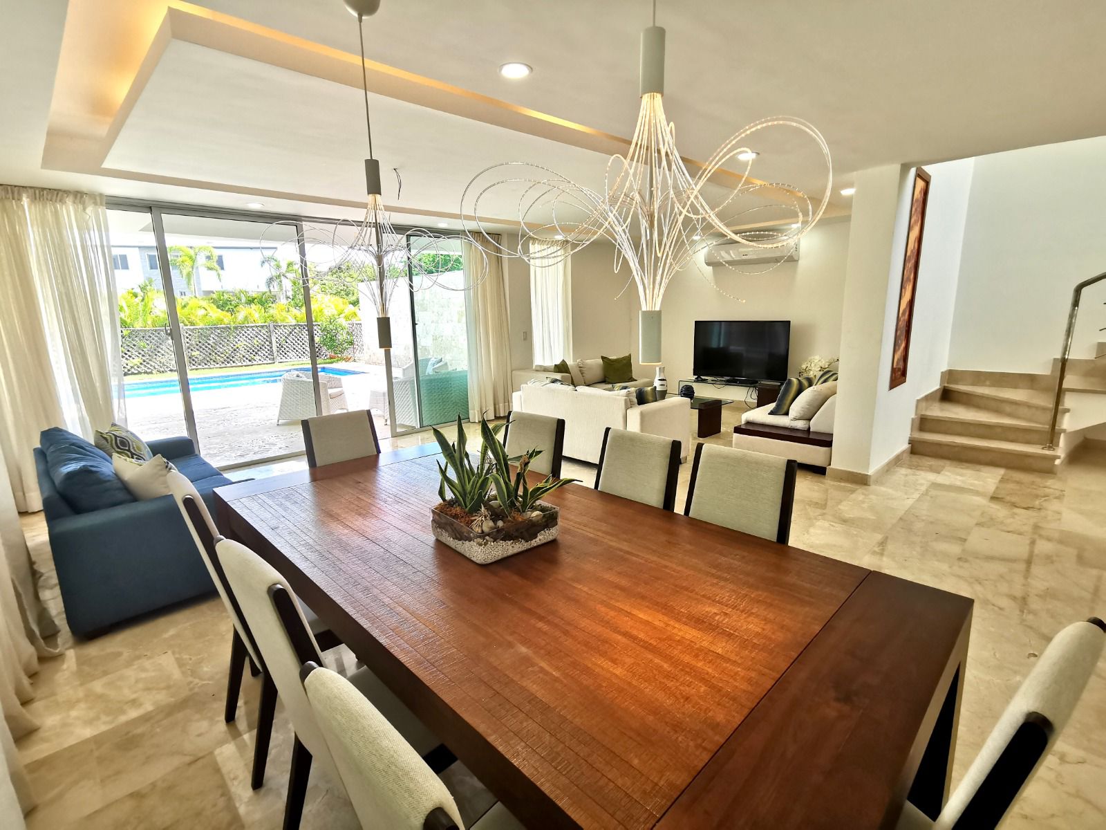 Vendo hermosa villa en Playa Nueva Romana  Foto 7317402-4.jpg