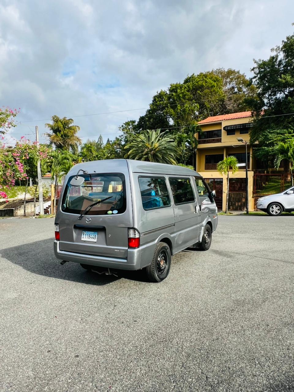 Mazda bongo 2017 Foto 7317429-6.jpg