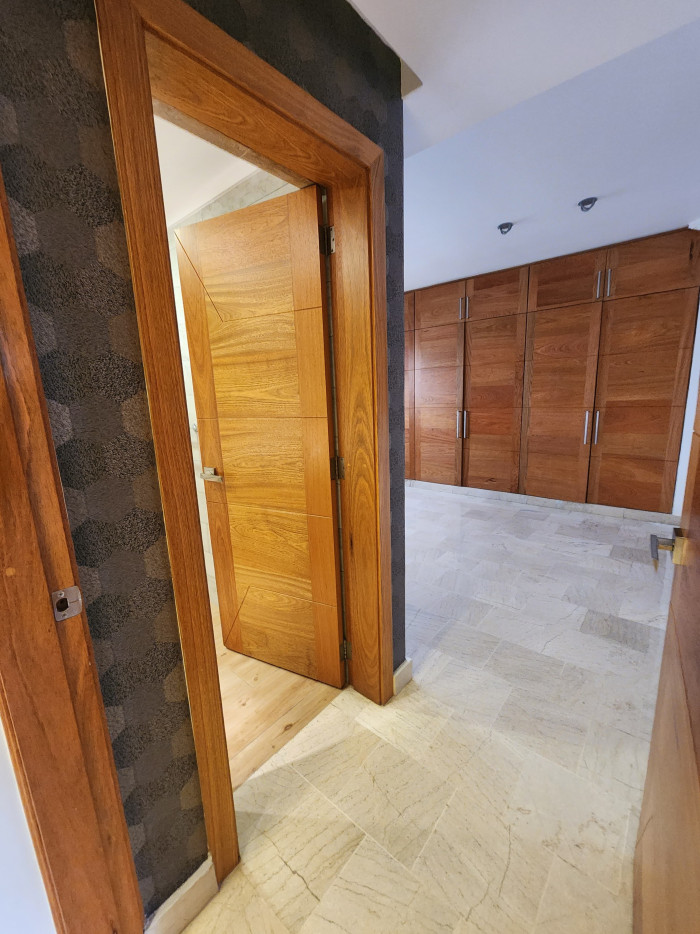 Apartamento en alquiler en Naco  Totalmente remodelado Foto 7317450-2.jpg