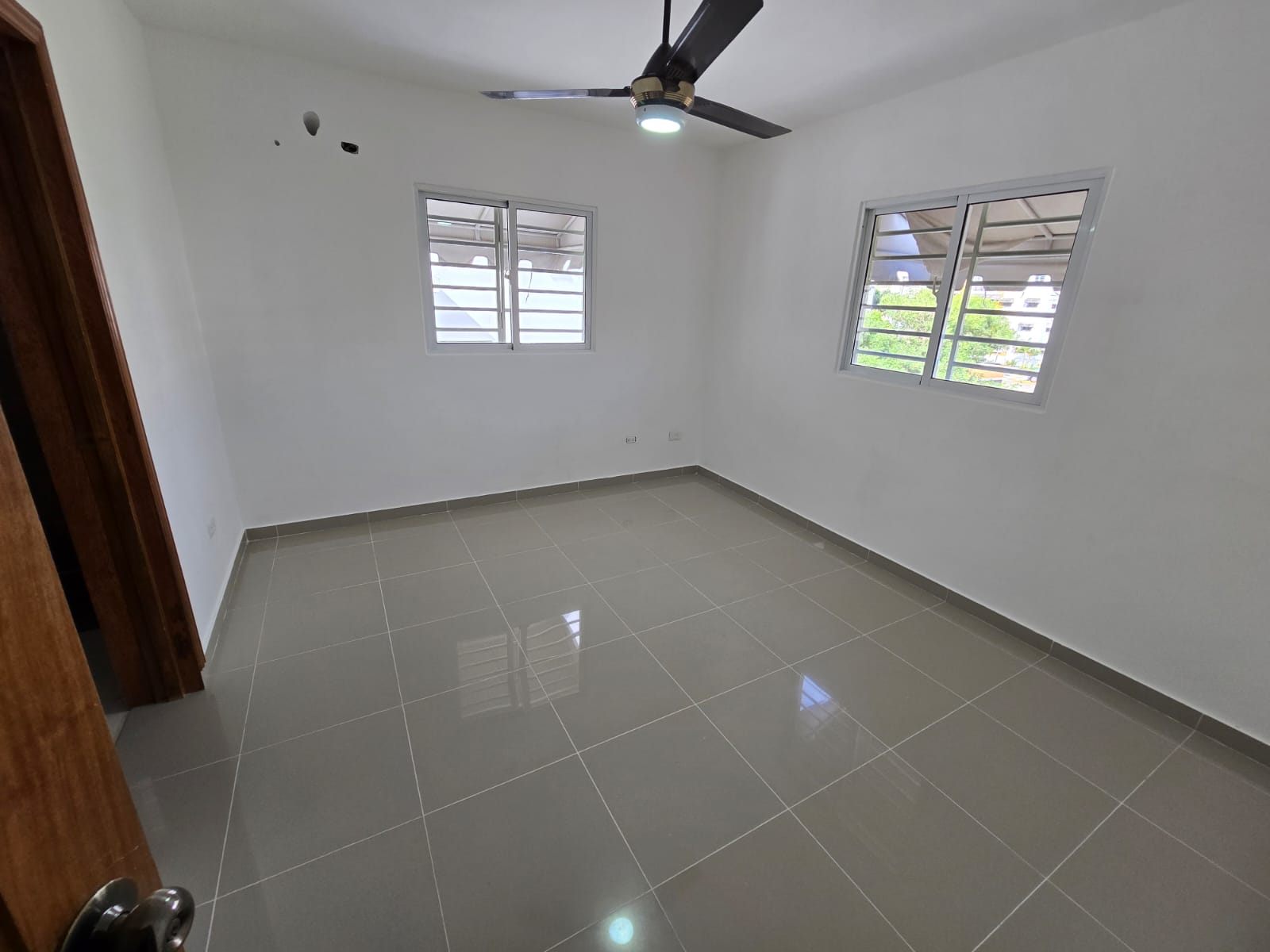Apartamento con terraza privada en Altos de Alameda. Foto 7317489-5.jpg