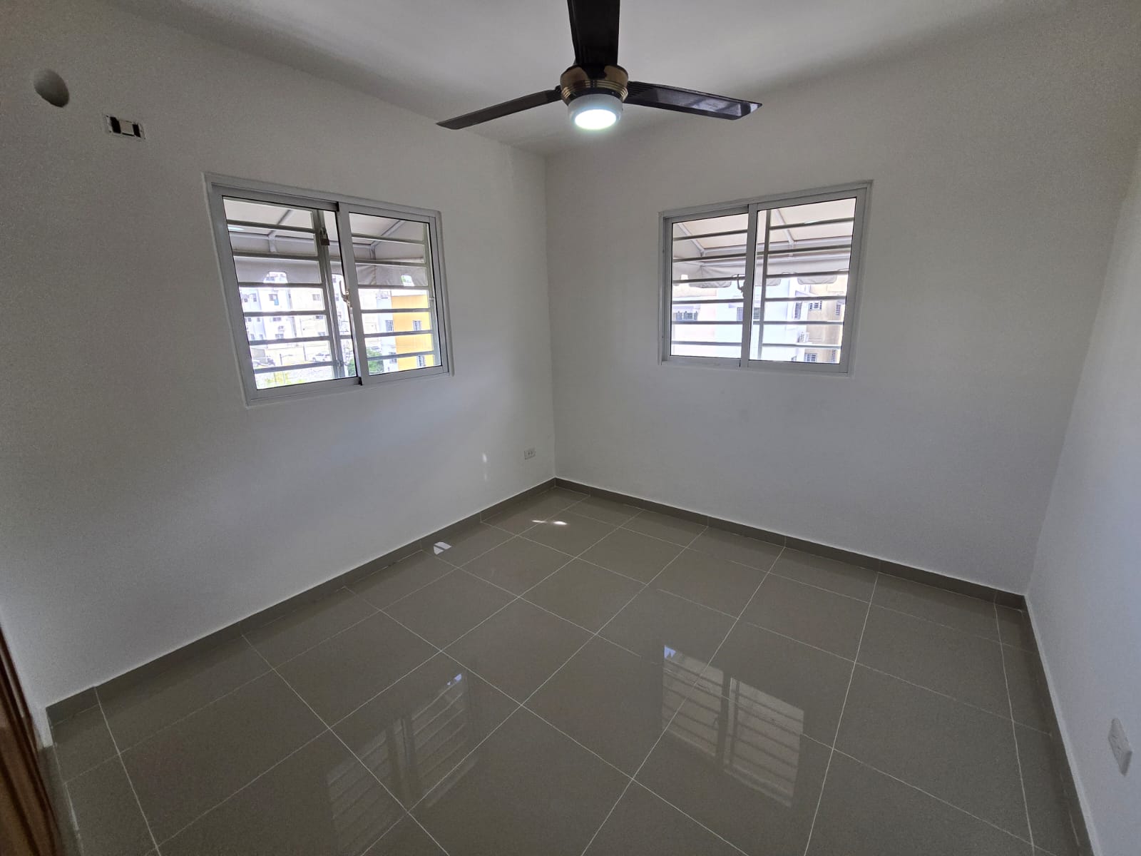 Apartamento con terraza privada en Altos de Alameda. Foto 7317489-6.jpg
