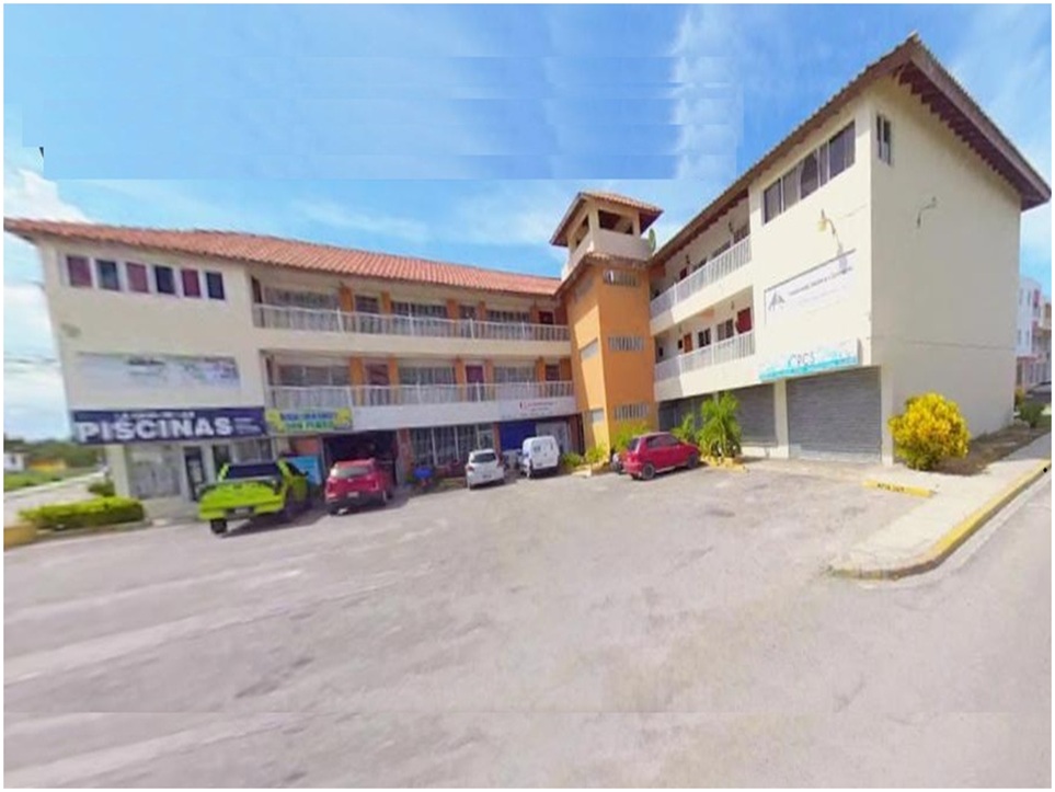 Vendo Local Comercial de 485 Mts.2 en Av. Estados Unidos BAVARO por de Foto 7317631-10.jpg