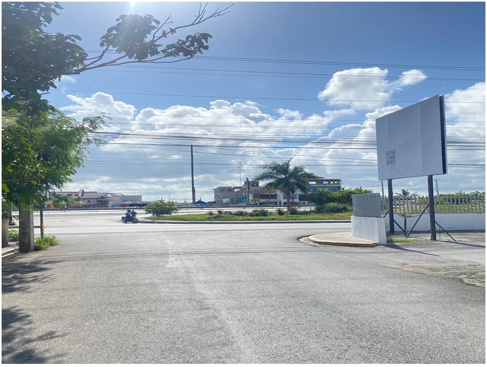 Vendo Local Comercial de 485 Mts.2 en Av. Estados Unidos BAVARO por de Foto 7317631-8.jpg