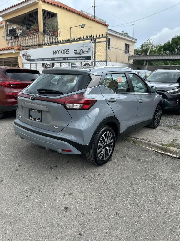 Nissan Kicks SV 2023 Foto 7317652-3.jpg