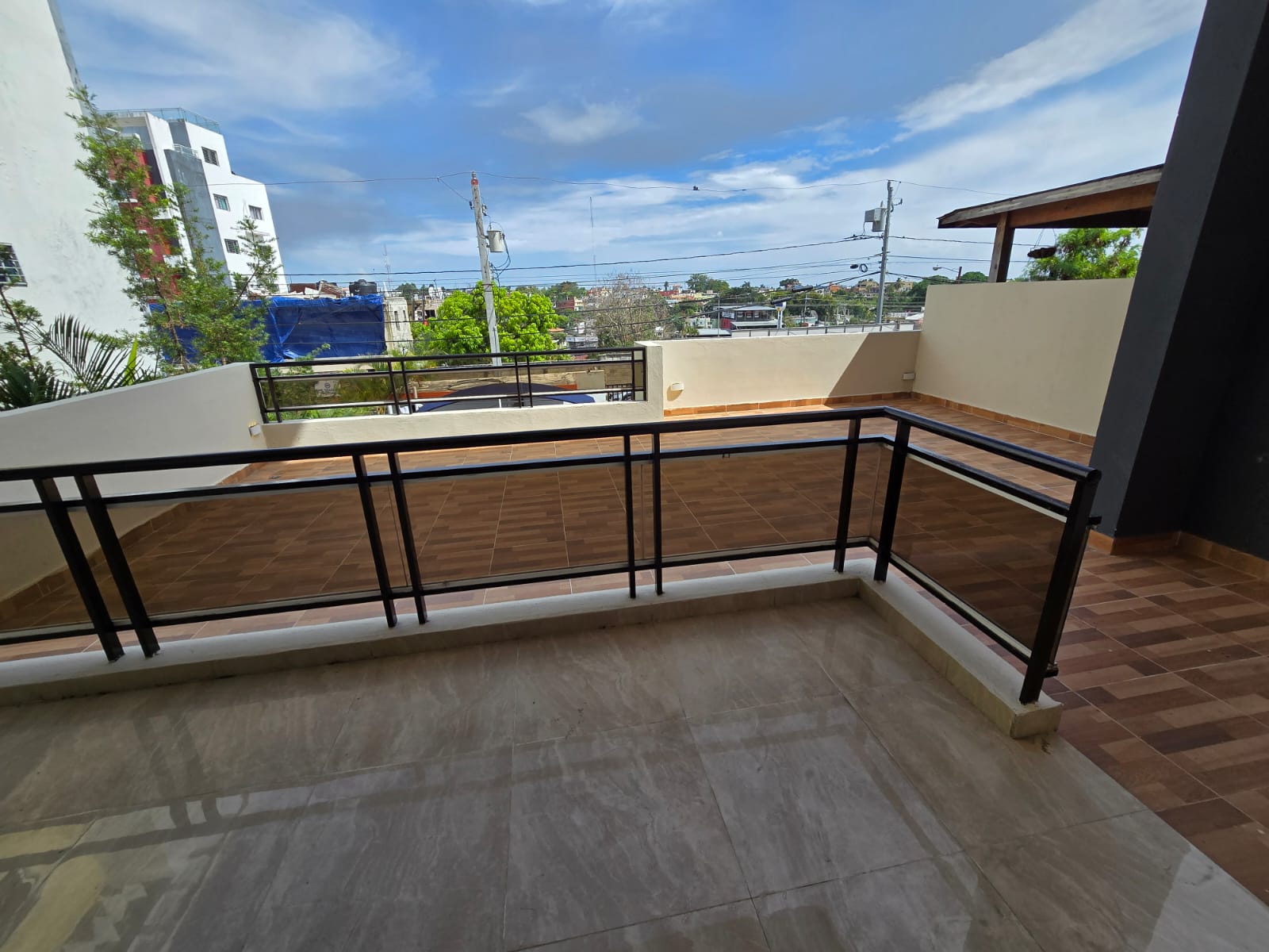 2do piso con Terraza  en Marañon a pasos de la Jacobo Majluta   Foto 7317757-2.jpg