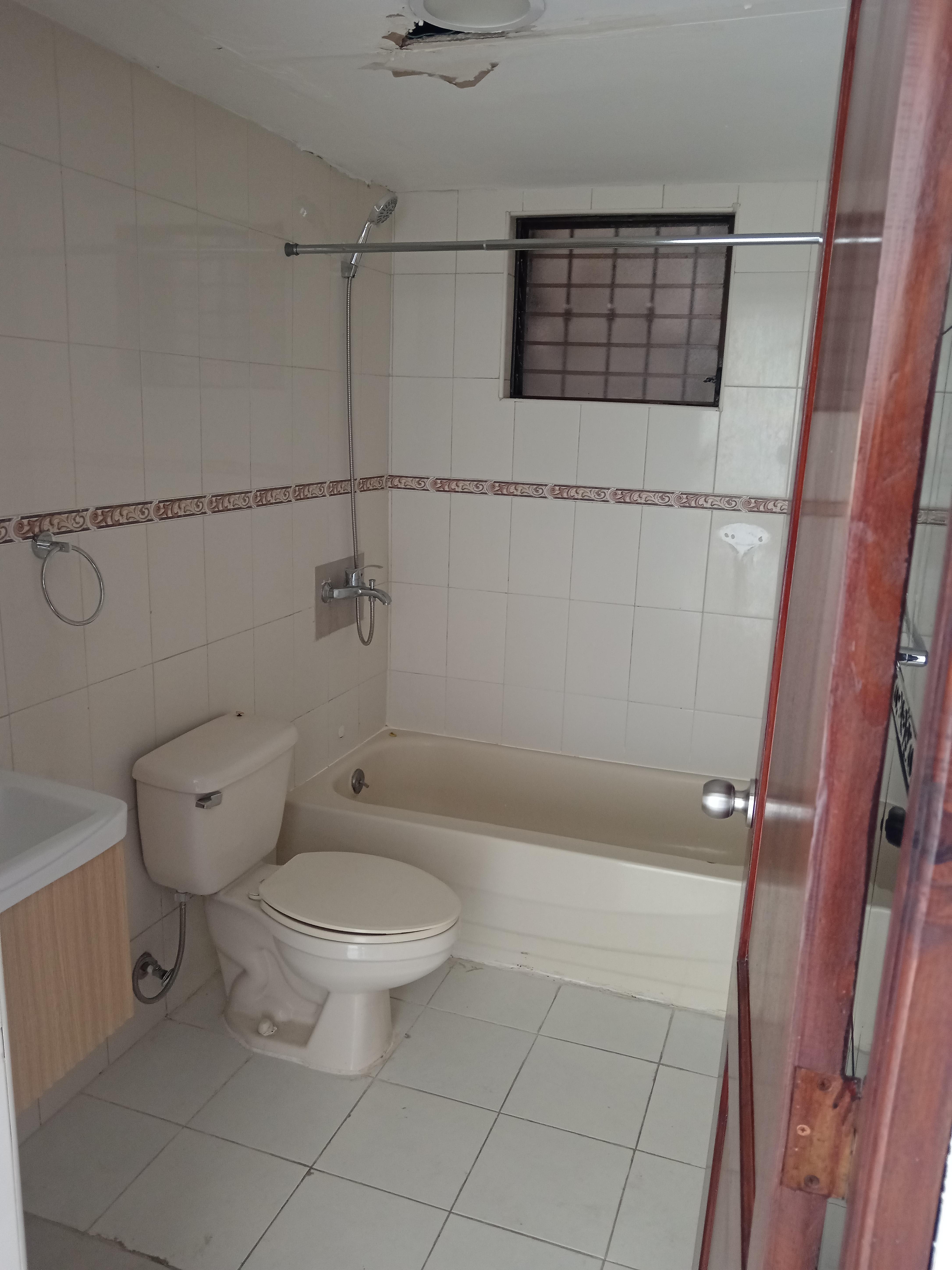 RENTO APARTAMENTO CERCANO AL COLEGIO SEK ARROYO HONDO 3ER PISO Foto 7317794-5.jpg
