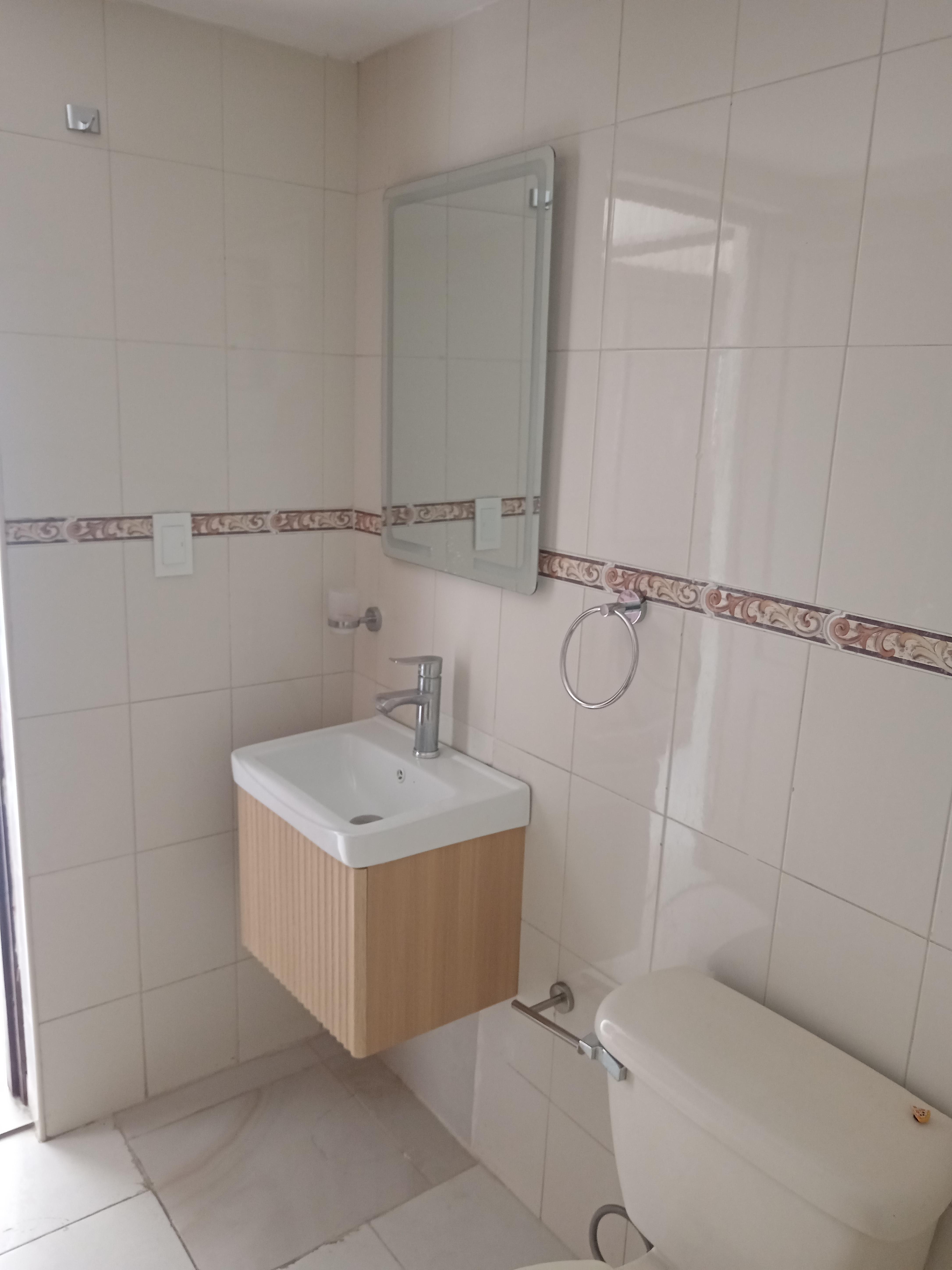RENTO APARTAMENTO CERCANO AL COLEGIO SEK ARROYO HONDO 3ER PISO Foto 7317794-6.jpg