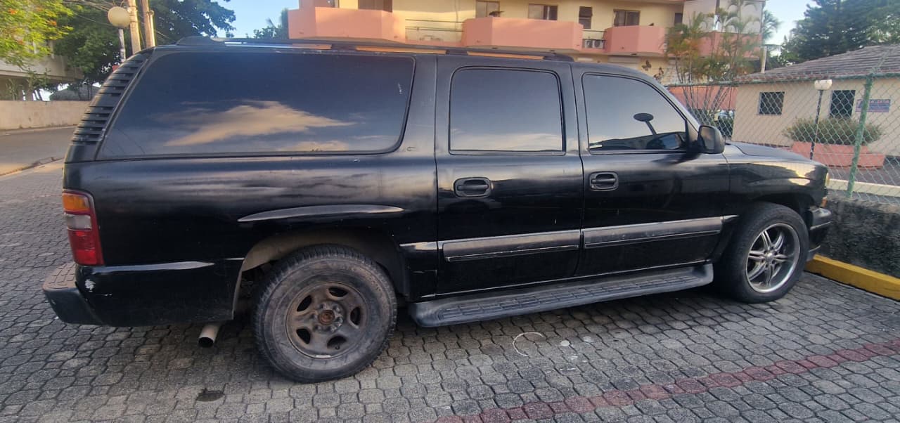 VENDO CHEVROLET SUBURBAN 1500 LT AÑO 2003 Foto 7317831-8.jpg