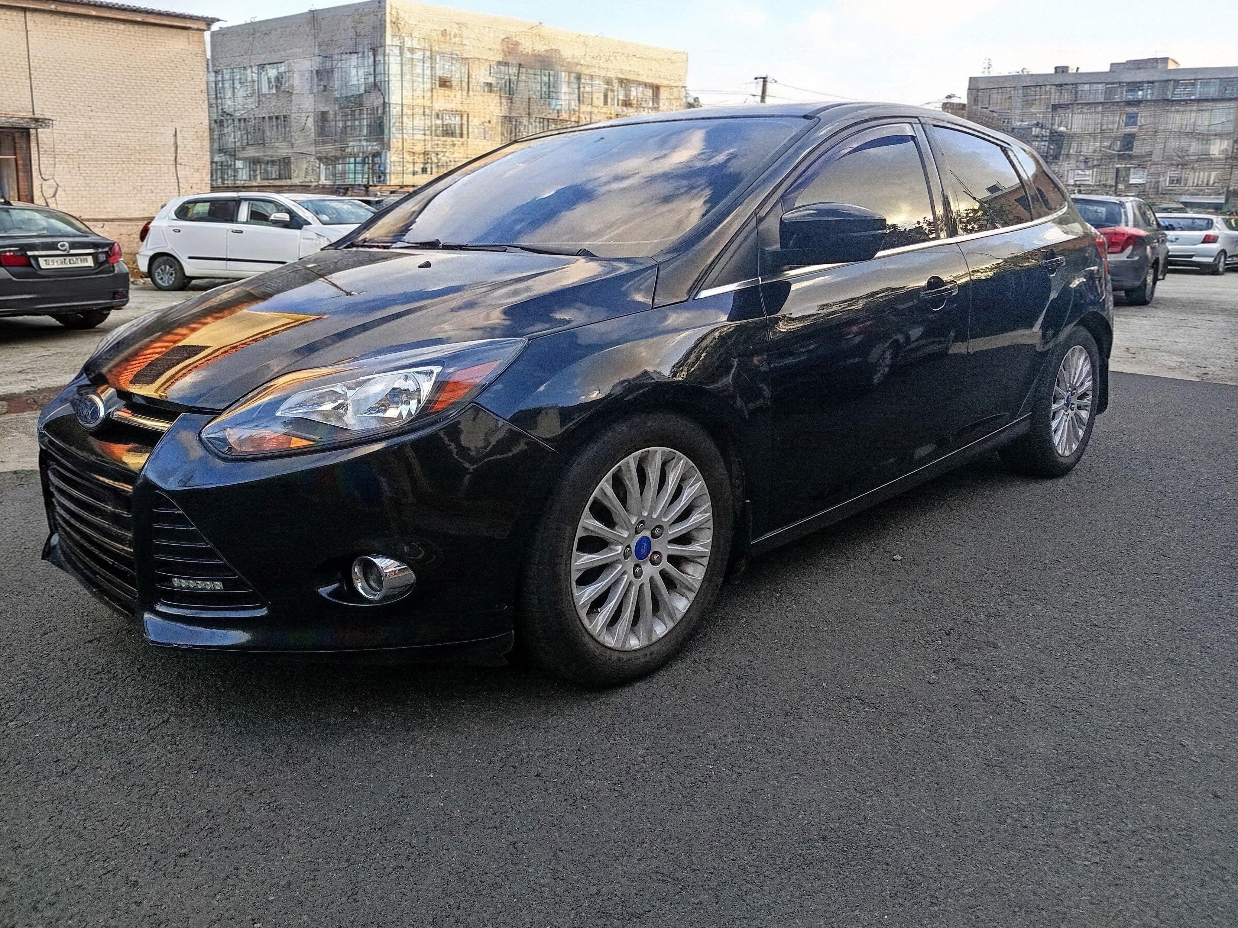 Ford Focus Titanium 12  Foto 7317835-3.jpg