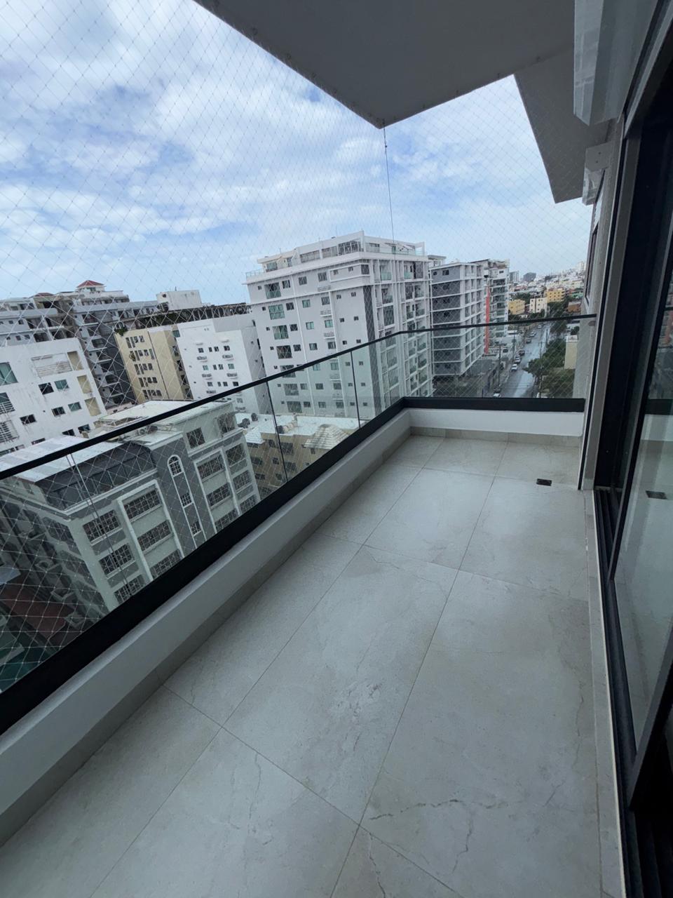 Alquiler de apartamento nuevo 3 habitaciones en Evaristo Morales Foto 7317880-11.jpg