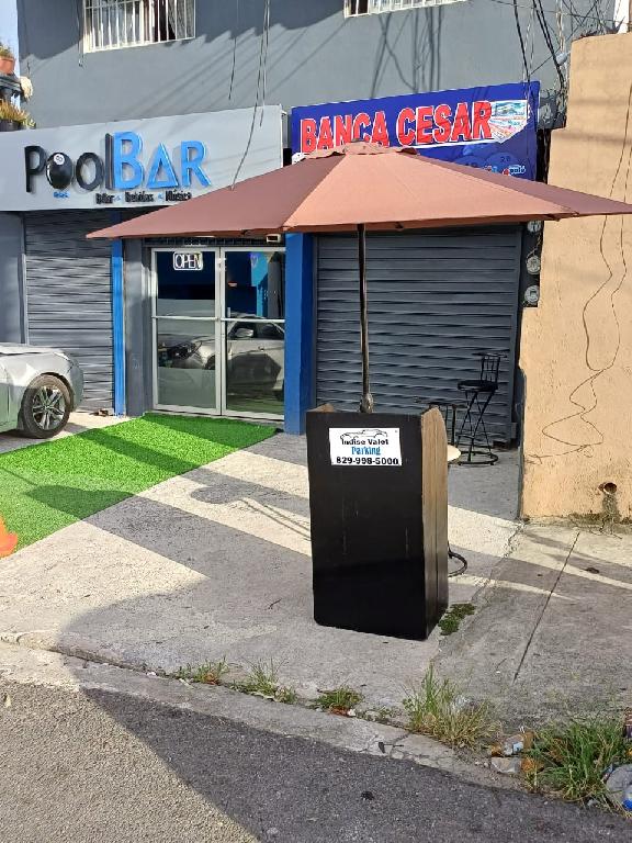 Se busca valet parking o chofer con experiencia en manejo de vehiculos Foto 7317885-1.jpg