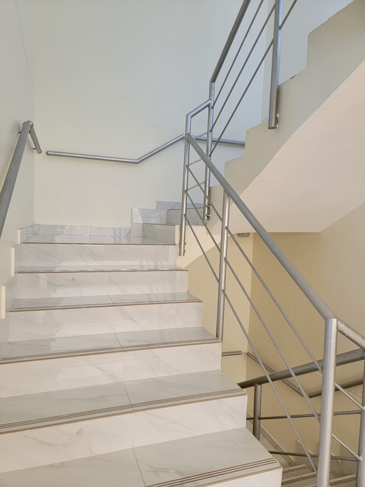 RENTO CONFORTABLE APARTAMENTO 4TO PISO 3 HAB 2 BAÑOS AREA SOCIAL SEGUR Foto 7317964-7.jpg
