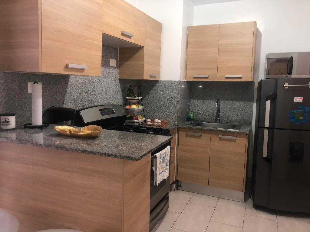 APARTAMENTO AMUEBLADO EN TORRE DE LUJO – próximo de la ZONA COLONIA Foto 7318067-3.jpg
