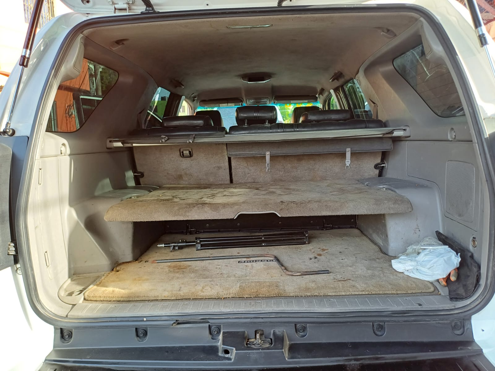 Toyota Runner 4x4 blanca 2004 en excelentes condiciones motor y transm Foto 7318068-6.jpg