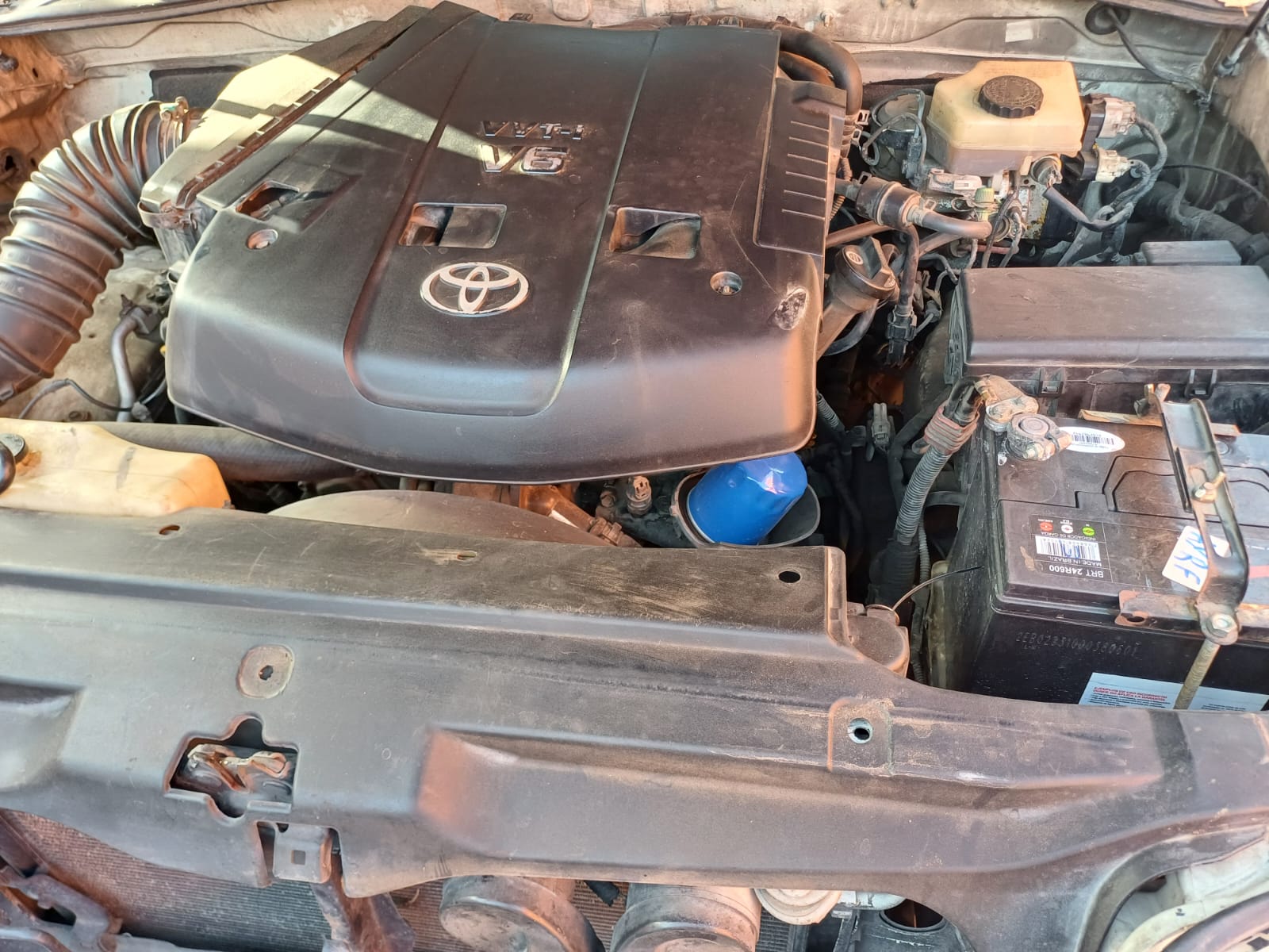 Toyota Runner 4x4 blanca 2004 en excelentes condiciones motor y transm Foto 7318068-7.jpg