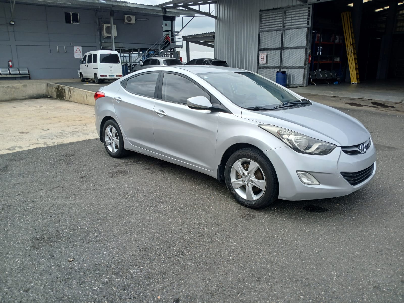 hyundai elantra 2012 Foto 7318087-6.jpg