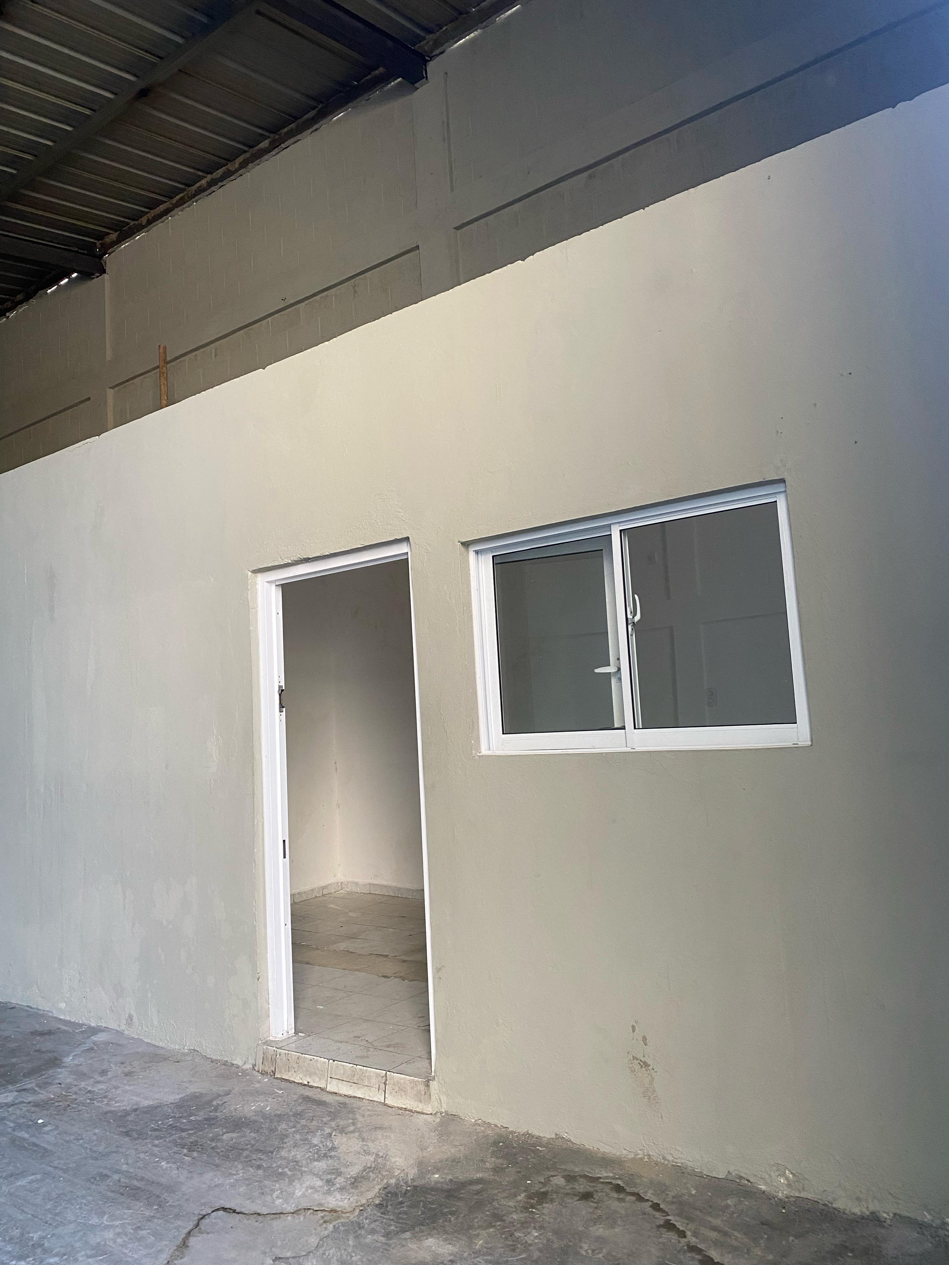 Nave Comercial en Alquiler  Villa Consuelo Santo Domingo Este Foto 7318132-4.jpg