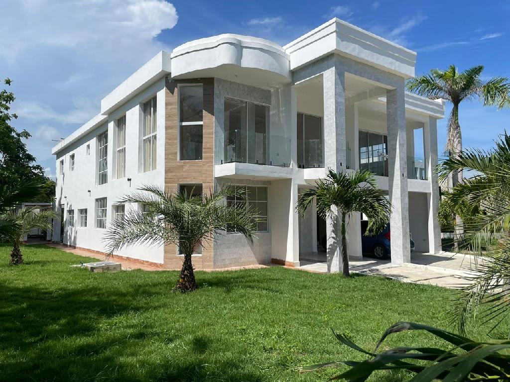 Villas en Venta en Playa Nueva Romana. Foto 7318200-1.jpg