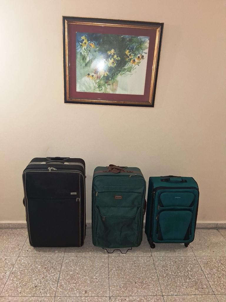 Juego de maletas grandes para viaje. 3000 por todas Foto 7318223-2.jpg