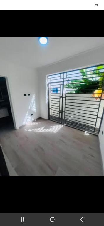 Vendo casa en La Romana- Los Lirios NUEVA  Foto 7318259-1.jpg