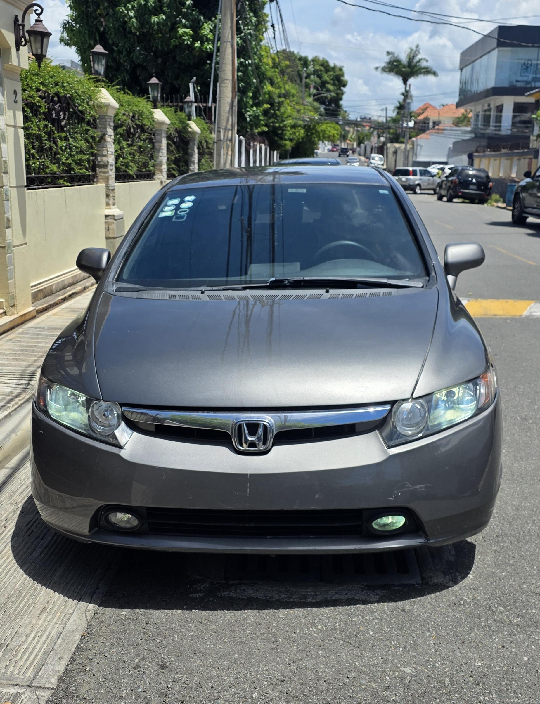 Vendo Honda Civic Sedan. Excelentes condiciones Foto 7318268-3.jpg