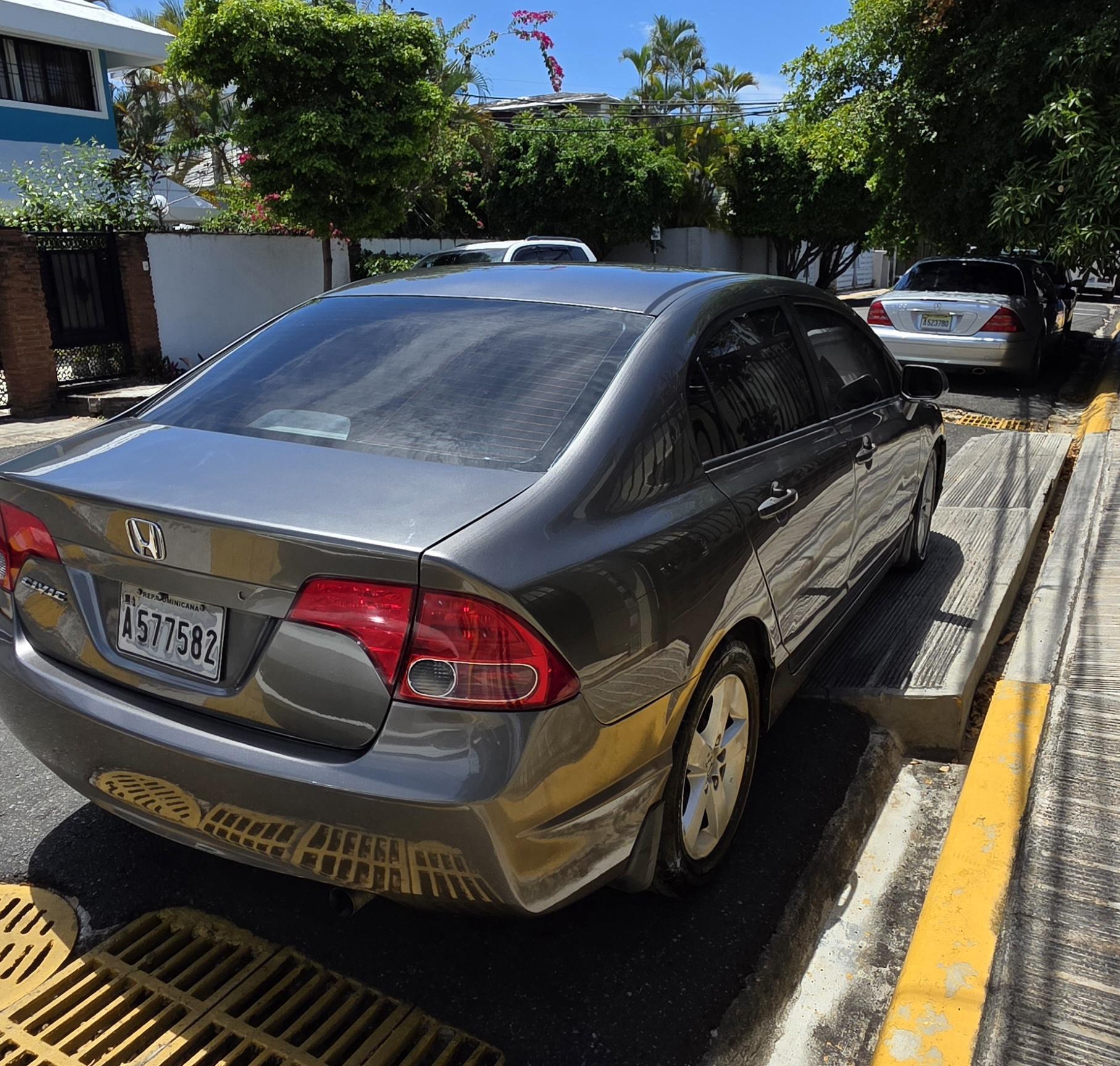 Vendo Honda Civic Sedan. Excelentes condiciones Foto 7318268-4.jpg