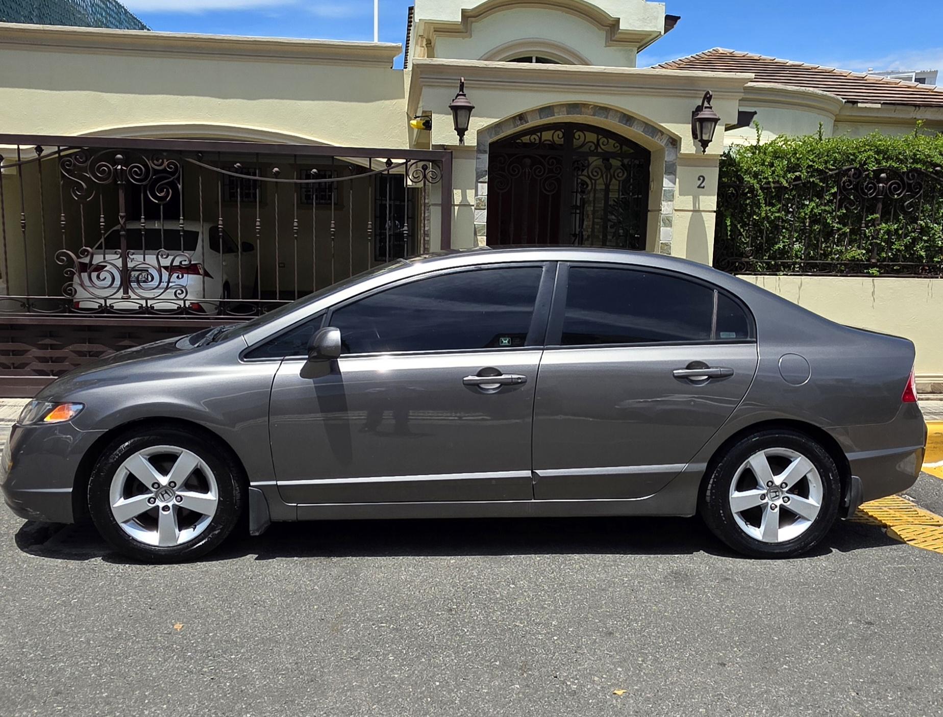 Vendo Honda Civic Sedan. Excelentes condiciones Foto 7318268-5.jpg