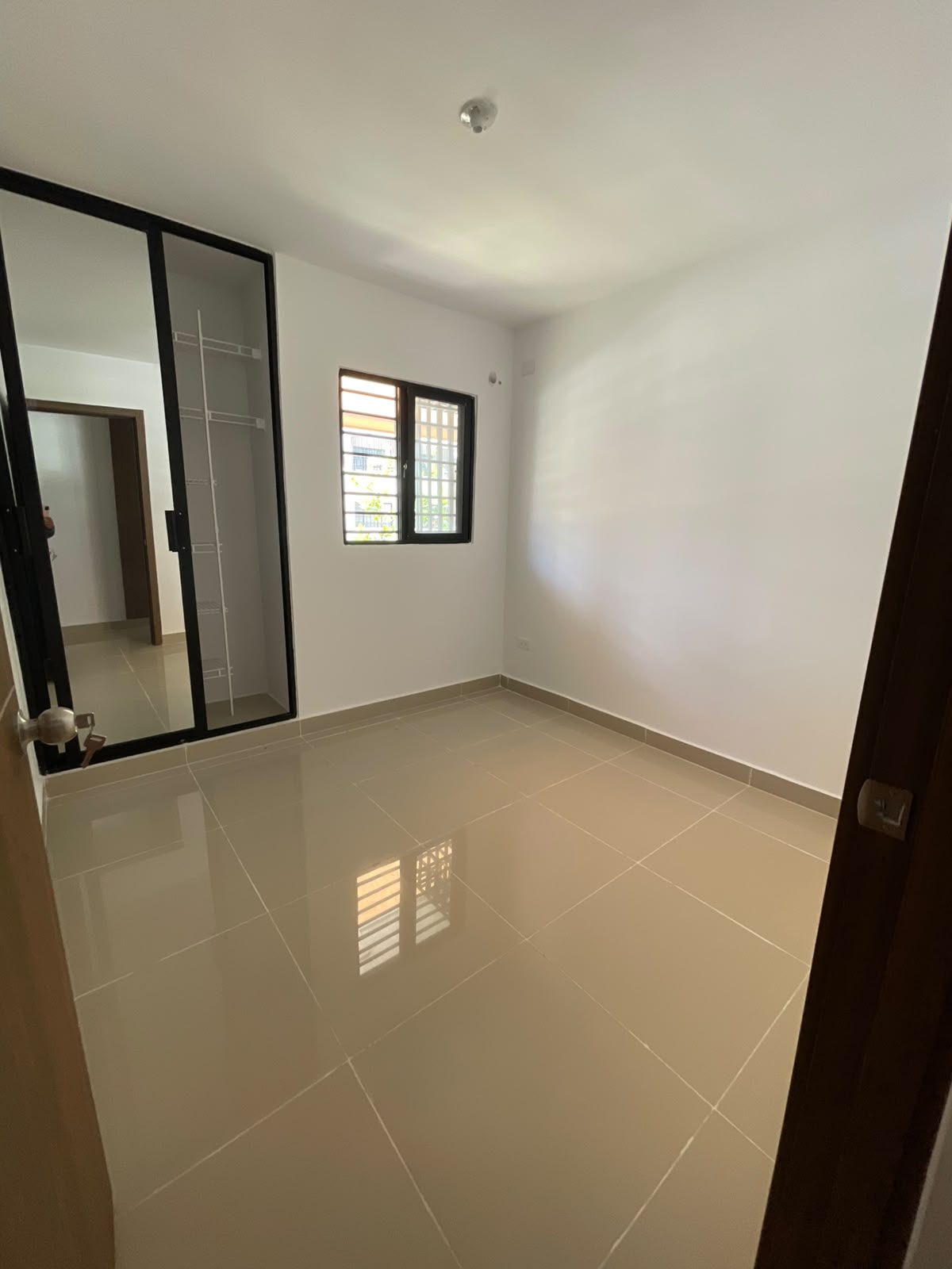 Alquiler de Apartamento próximo a la Ciudad Juan Bosch. Foto 7318327-2.jpg