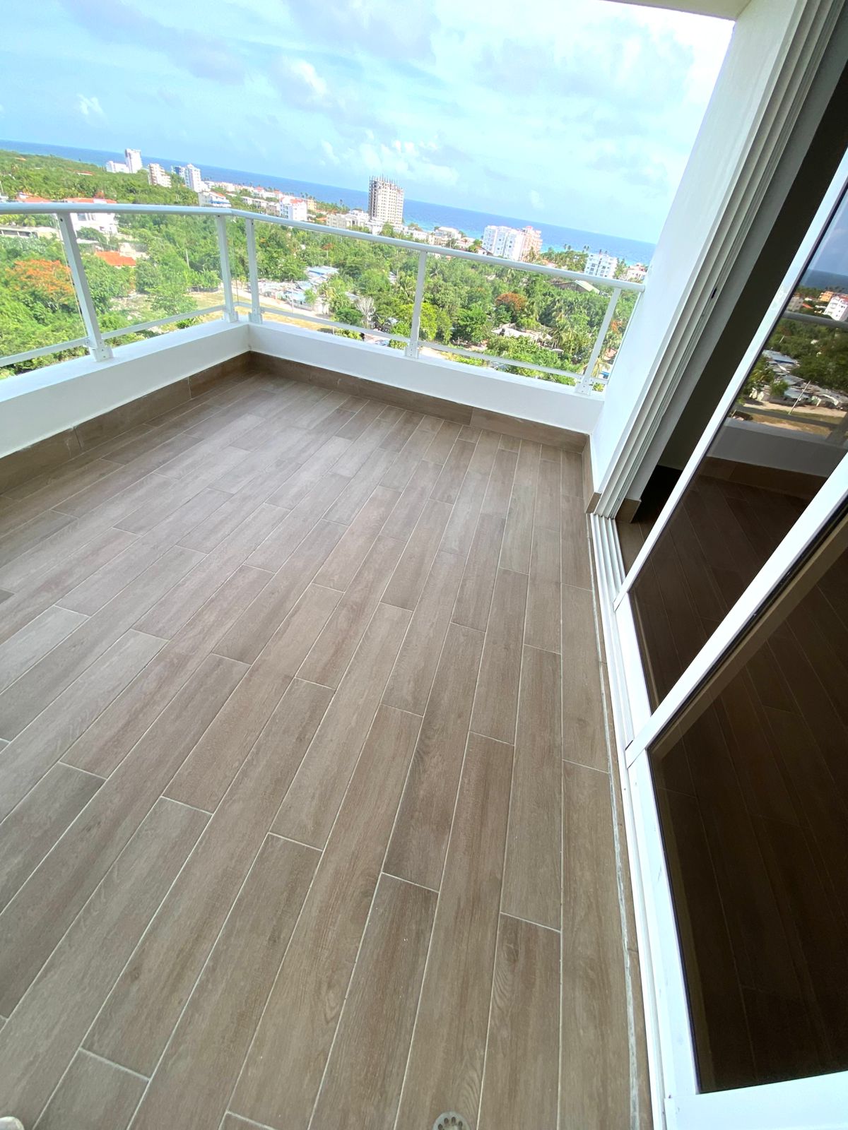 Vendo apartamento en juan dolio Foto 7318353-14.jpg