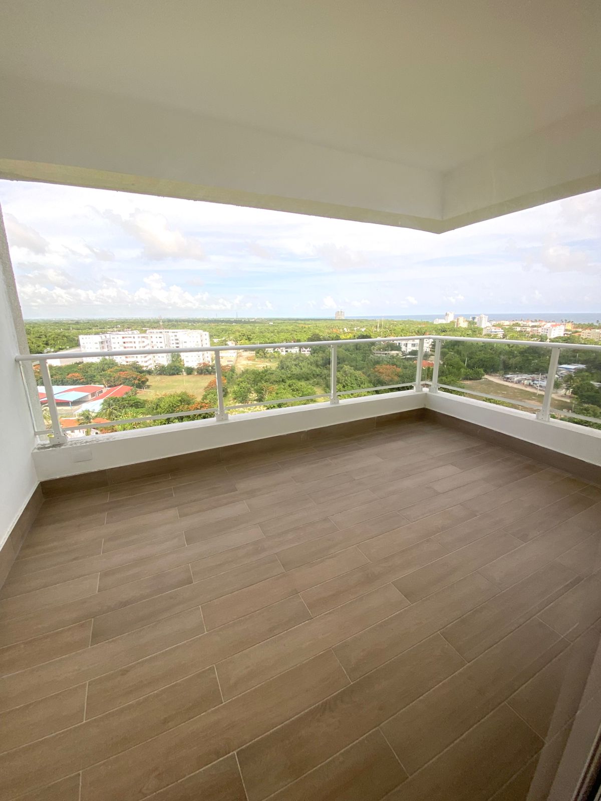 Vendo apartamento en juan dolio Foto 7318372-4.jpg